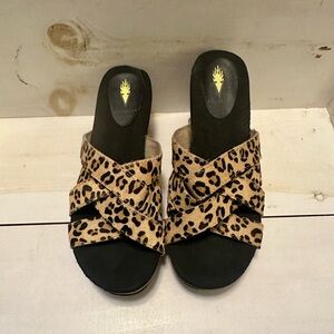 Leopard Cowhide Volatile Size 9M Sandals